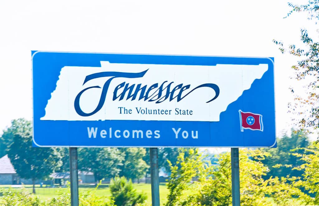 Tennessee Welcome Sign. Photo by SixFlashPhoto. What to Know before moving to Tennessee. Reliant Realty ERA Powered.